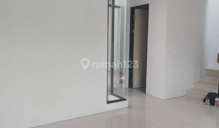 EMA328 DISEWAKAN RUMAH BAGUS UNFURNISH SHM DI PONDOK TJANDRA 2