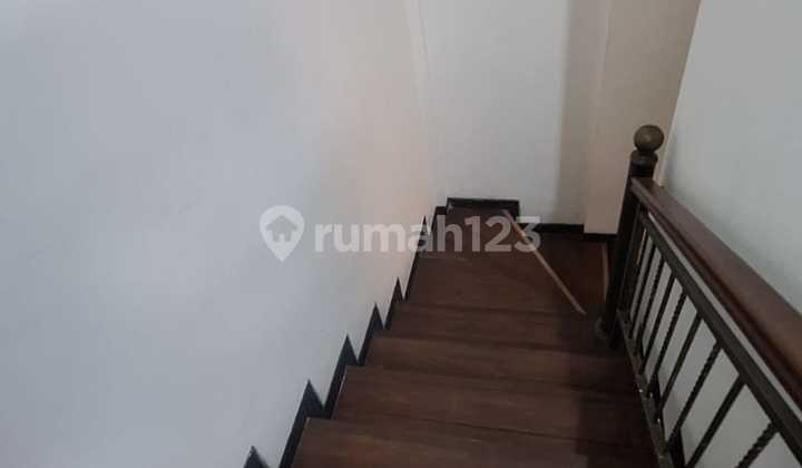 SS20 Dijual Ruko Bagus Murah SHM di Kutisari Selatan SS20 Dijual Ruko Bagus Murah SHM di Kutisari Selatan