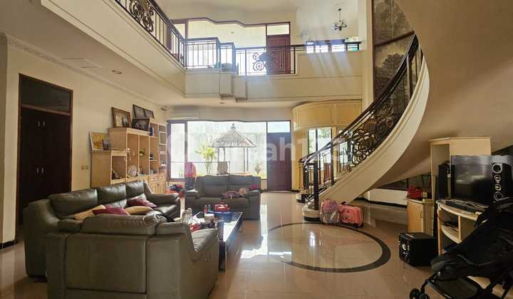 Ema409 For Sale: Modern Move-In Ready House with Strategic SHM in Araya Galaxy Bumi Permai 2