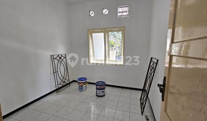 EMA353 Leased Renovated Unfurnished SHM House in Araya Phase 2