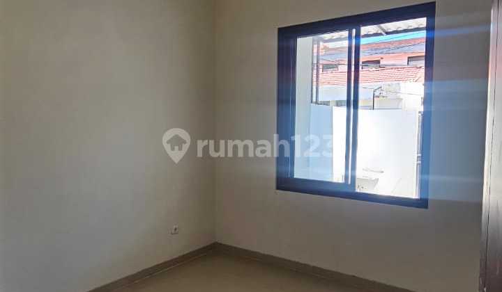 EMA384 Dijual Rumah Bagus Murah SHM di PondoK Tjandra  2