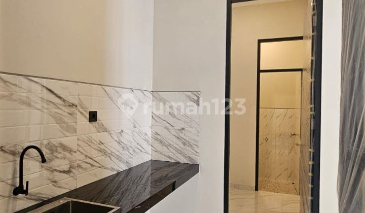 Ema406 Dijual Rumah Baru Minimalis Murah Dekat Merr di Araya Galaxi Bumi Permai