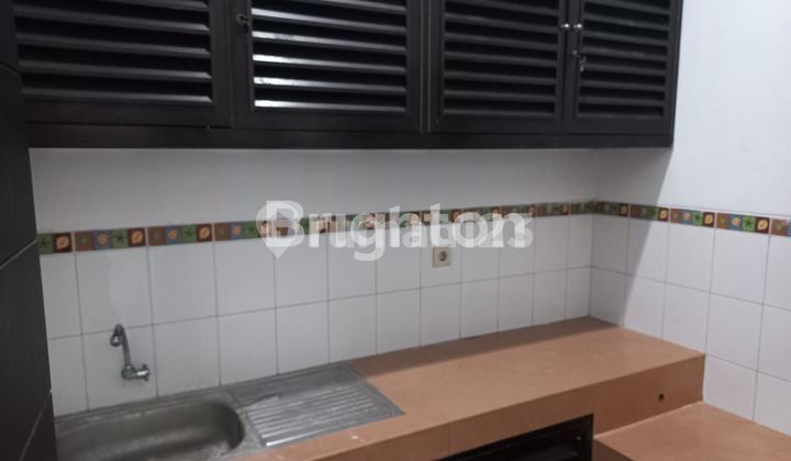 Hans regency manyar tirtoyoso 2