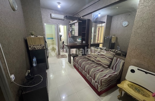 SEWA Apartemen Grand Emerald tipe 2 Kamar furnished Tahunan Lt 20