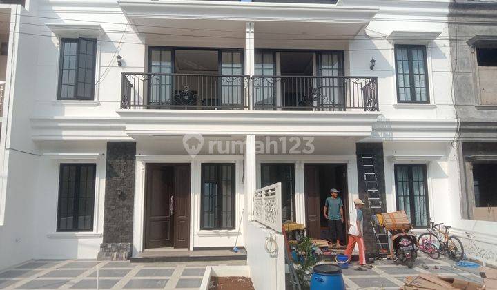 Rumah siap huni American classic di Cilodong Kalimulya  2