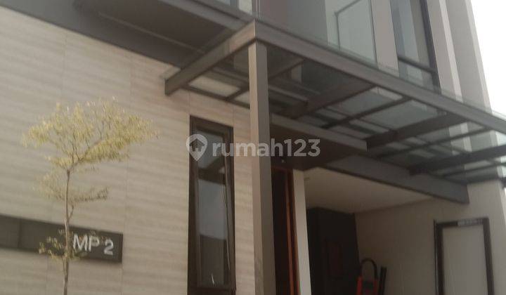 Townhouse Modern Estetik Baru 5juta langsung proses akad  2