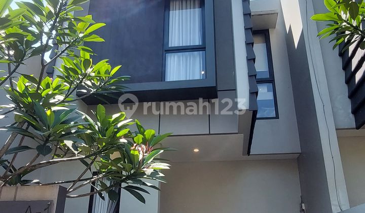 Rumah Siap Huni Dalam Cluster Bebas Banjir Di Puspitek Serpong