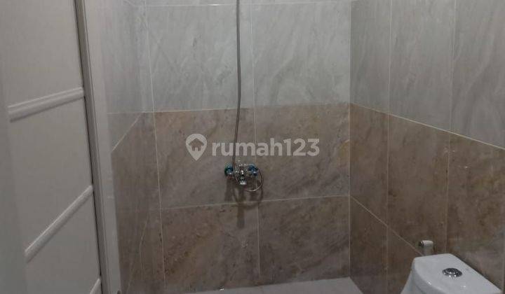  Di jual rumah Cikunir Bekasi ready siap huni dekat stasiun, kereta , pintu toll- halte busway 3