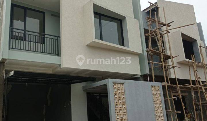 Di jual rumah 2 lantai murah bekasi,jatiasih, jatikarya,rawalumbu,pedurenan,pondok ungu,jatimakmur,tanpa dp,bebas banjir,ready siap huni,dekat stasiun kereta,MRT,pintu toll,halte busway,sekolah" pusat wisata,&tempat perbelanjaan 1