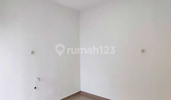 Di jual rumah murah bintaro,Serpong,BSD tanggerang selatan tanpa dp siap huni bebas banjir dekat stasiun kereta,pintu toll,halte busway,MRT,sekolah pusat perbelanjaan