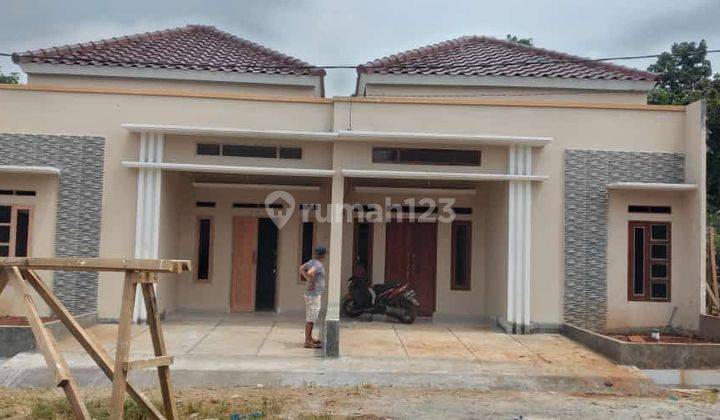 Di jual rumah Pancoran mas , sawangan Depok ready tanpa DP, dekat MRT, pintu toll, stasiun kereta,halte busway,Rumah sakit,sekolah,kuliner 1