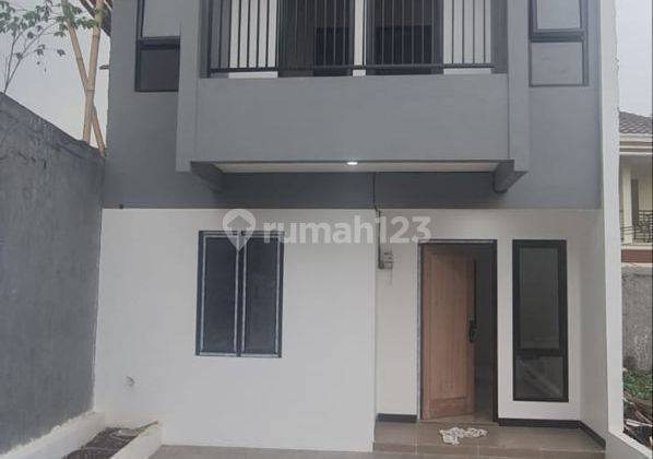 Di jual rumah 2 lantai Cibubur,Jakarta,ready,tanpa dp,bebas banjir,dekat MRT,LRT,Stasiun kereta,pintu toll,halte busway,rumah sakit,mall,tanpa bank,tanpa riba, 1