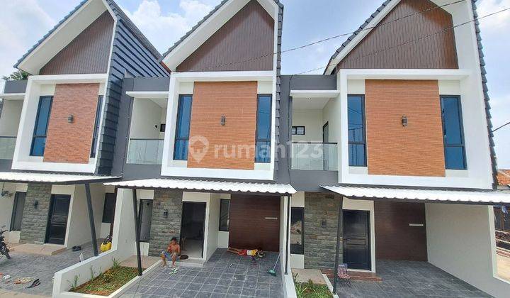 Di jual rumah 2 lantai Cibubur,jagakarsa,Ciganjur,jakarta ready,tanpa dp,tanpa riba,dekat MRT,LRT,Stasiun kereta,pintu toll,halte busway,sekolah,rumah sakit, 2