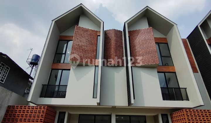 Di jual rumah 2 lantai BSD,bintaro,Alam sutera,Serpong,Ciputat,tanggerang selatan, jaksel, free dp,all in ready,bebas,dekat MRT,LRT,Stasiun Kereta,Pintu toll,Halte busway,Mall,Universitas,sekolah,Rumah sakit,Pasar modern,sekolah Islamic 2