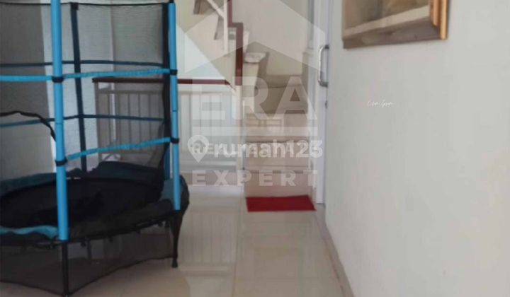 Disewakan Rumah 3 Lantai Fullfurnish Ada 2 Balkon, Jatiasih, Bekasi 2