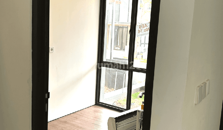 Di Sewakan Rumah Brand New Siap Huni Grand Duta City 9