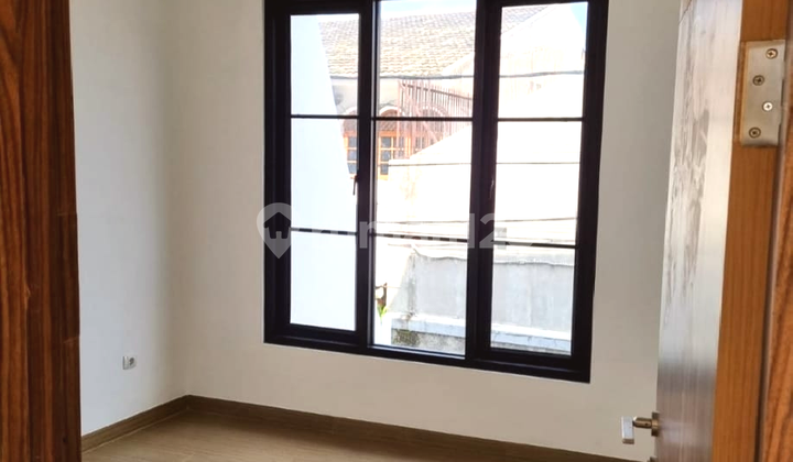 Jual Rumah Baru Siap Huni Area Kalibata Jakarta Selatan  12