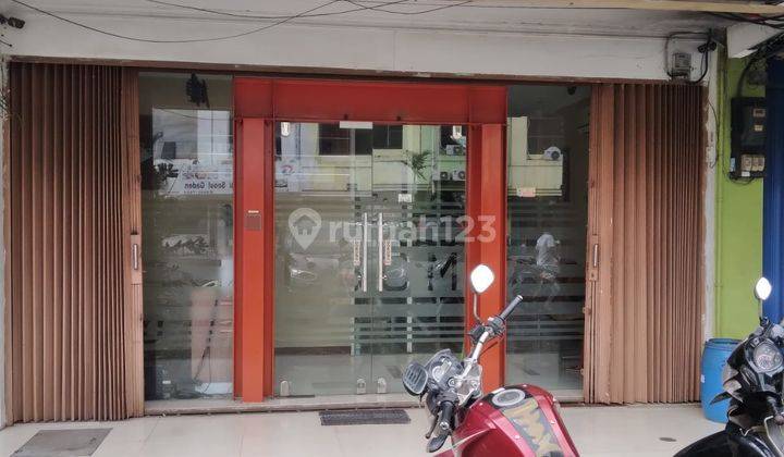 Jual Cepat Ruko 4 Lt Siap Pakai Sudah Renovasi Indoor Dan Outdoor 2