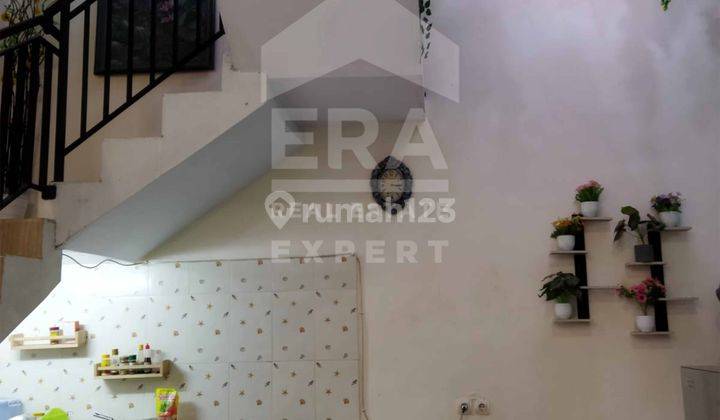 dapur dijual rumah 2 lantai siap
