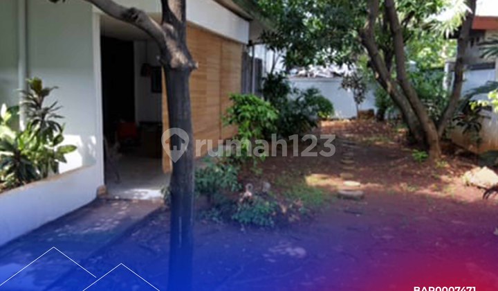 Dijual Rumah Besar dan Luas Dekat Pusat Bisnis dan Kuliner, Bisa Untuk Usaha dan Kantor @Cempaka Putih, Jakarta Pusat 2