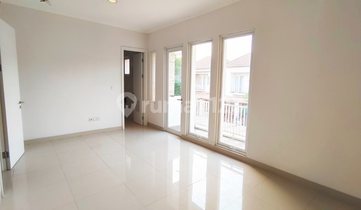 Lotus @Summarecon Bekasi Cheapest Luxury Neat Ready to Live Near Security Post Lake View 2