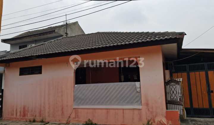 Bekasi Kota Rumah Hoek Bagus BU Dekat Stasiun, RS, Akses Mudah Nego Sampai Jadi 1