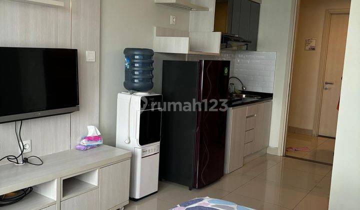 Disewakan Apartemen Springlake Fully Furnished View Kolam Renang Summarecon Bekasi  2