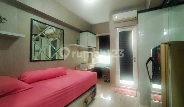 For Rent Springlake Studio Apartment Beautifully Furnished Low Floor Near Summarecon Mall. For Rent Springlake Studio Apartment Beautifully Furnished Low Floor Near Summarecon Mall.