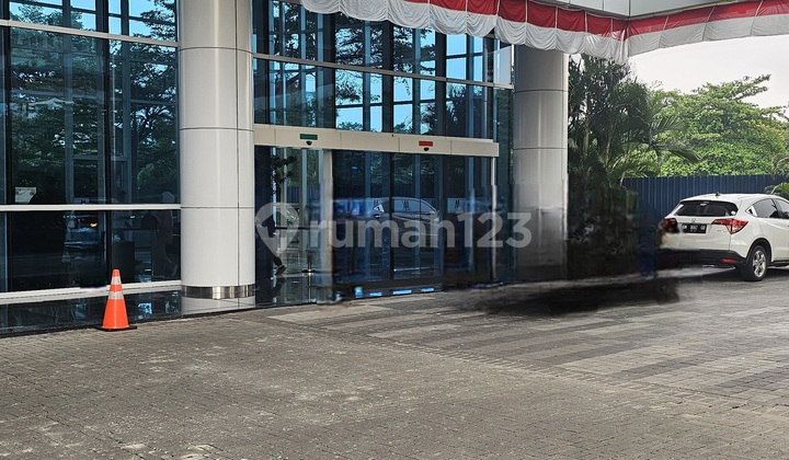 Office Space with Strategic Location at TB Simatupang