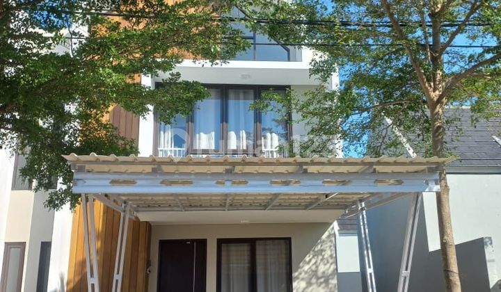 For Rent: Ready-to-Occupy Furnished 3-Bedroom House Near Factory, 5-Minute Toll Access. Mall Cilegon Town Square.