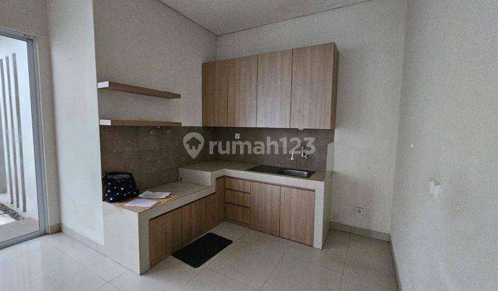 Rumah Cantik Bsd Hadap Selatan, Free Ac 3, Kitchen Set, 5 Menit Dekat Ke Aeonmall 2