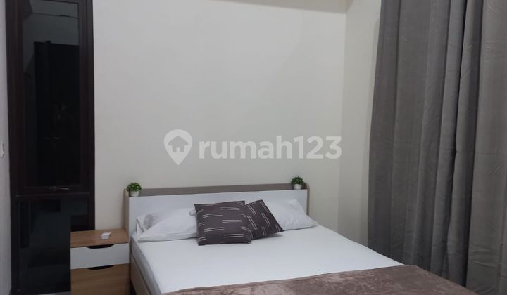 For Rent: Ready-to-Occupy Furnished 3-Bedroom House Near Factory, 5-Minute Toll Access. Mall Cilegon Town Square.