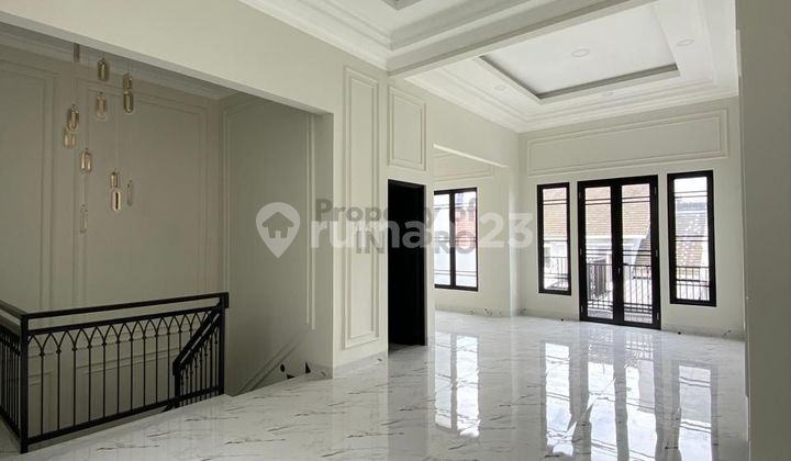 Rumah Bsd Full Renovasi 2 Lantai Cantik. Dekat ke Toll Rawa Buntu 2