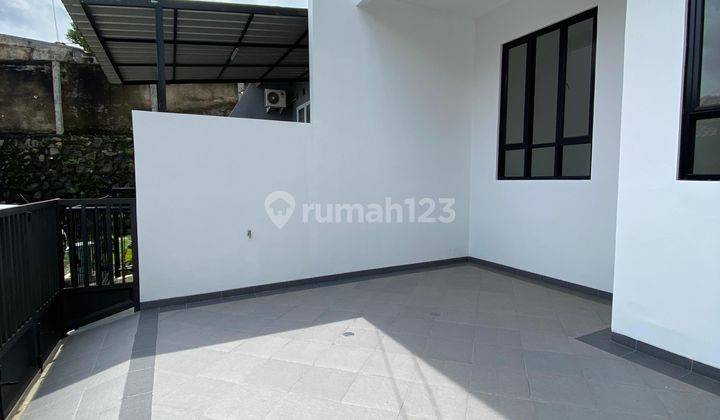 Rumah Bangunan Mandiri Di Villa Melati Mas 3 Kamar Tidur 2 Carport 2