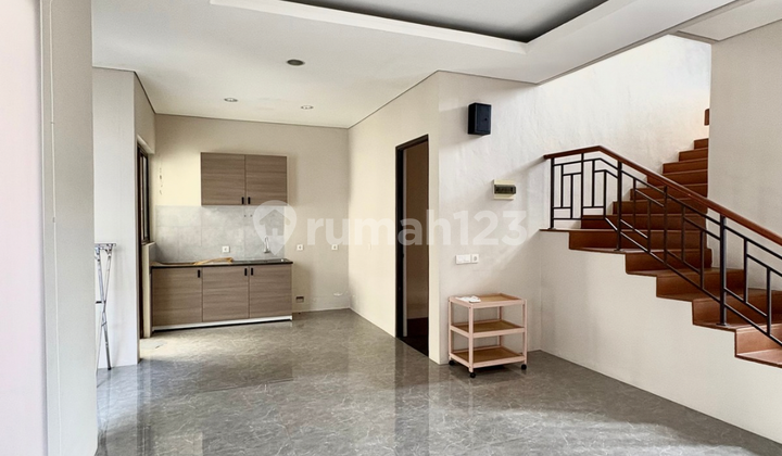 Termurah Rumah Greenwich Park Bsd Dijual 3.6 Milyar. 5 Menit ke Aniva, Grandlucky dan Q-Big Bsd 2