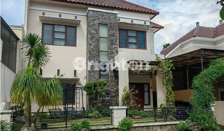 Rumah 2 Lantai Villa Puncak Tidar 2 Malang