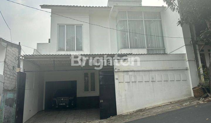 RUMAH MODERN DAN MEWAH 2 LANTAI DI LENTENG AGUNG 1