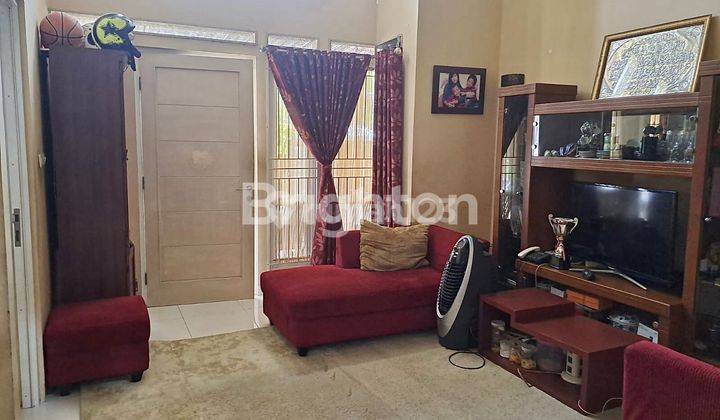 RUMAH 2 LANTAI LOKASI STRATEGIS DI BINTARO 2