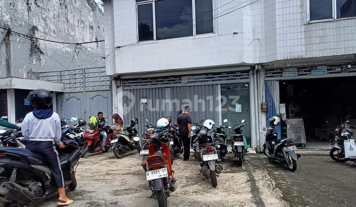 2-Story Shophouse in Batu City Center, Perfect for All Businesses