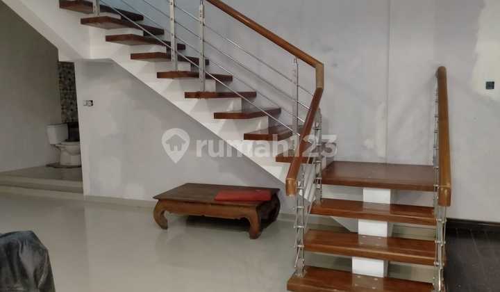 Rumah 2 Lantai Sangat Cocok Buat Hunian Maupun Investasi 2
