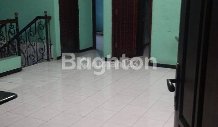 Rumah 2 Lantai Siap Huni Tengah Kota Malang 2