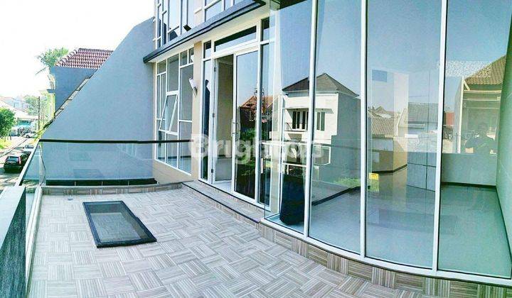 RUMAH 2 LANTAI LT 120 M2 DI PBI ARAYA, MALANG  1