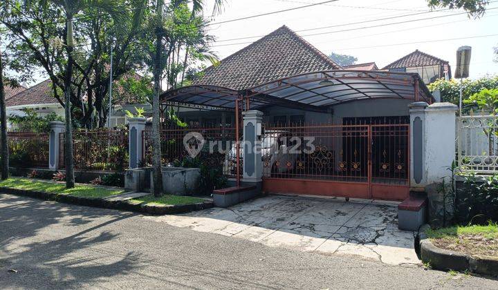 Rumah klasik strategis sayap riau belakang gedung satay  1