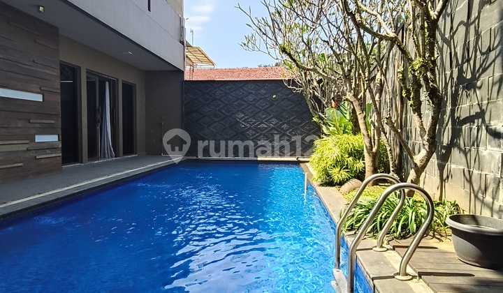 Rumah Mewah Strategis Private Pool Cijagra Buahbatu Bandung  2