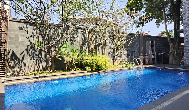 Rumah Mewah Strategis Private Pool Cijagra Buahbatu Bandung  1