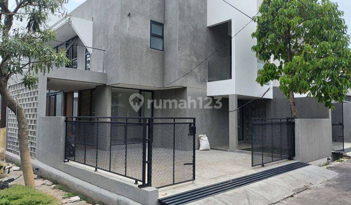 Rumah Semi Industrial 2 Lantai Strategis Turangga Lengkong 2