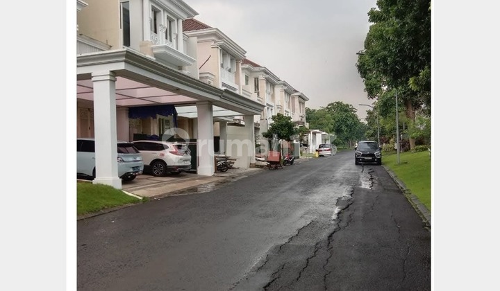 Rumah Minimalis & Strategis di Pakuwon Indah Grand Embassy, Sby 2