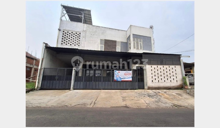 Affordable and Strategic Shop House on Raya Dipomanggolo Araya Malang
