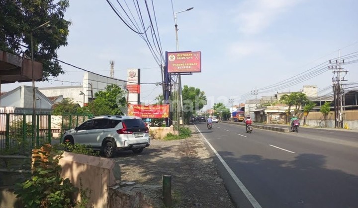 Ex Bangunan Resto Hitung Tanah di Raya Trosobo Sidoarjo