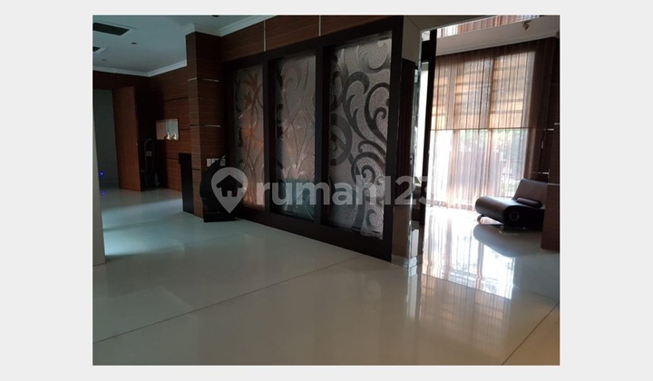 Rumah Siap Huni, Interior Mewah di Graha Family Surabaya 2